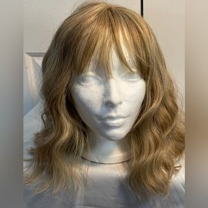 Ash blond NWT Wig